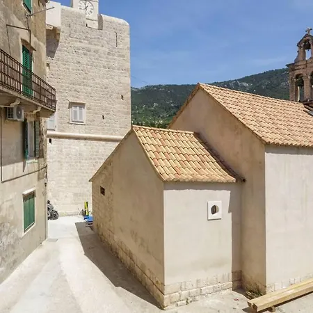 Apartment Esa Komiza