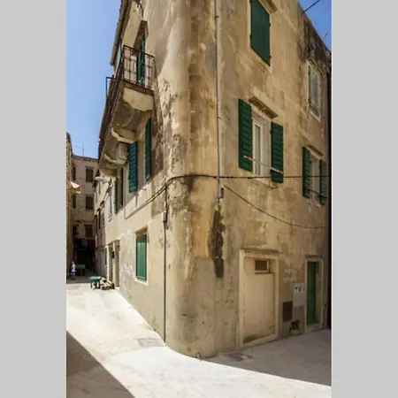 Apartment Esa Komiza