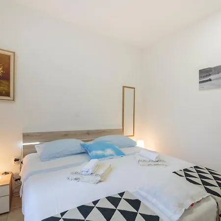 Esa Apartment