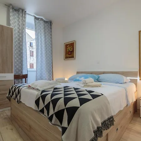Apartment Esa
